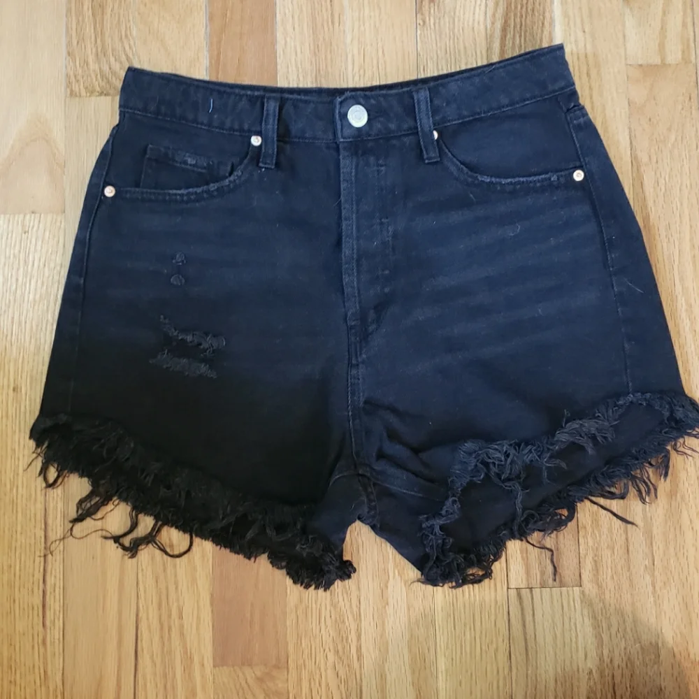Wild Fable Black High Rise Jean Shorts Size 4 - Picture 1 of 5
